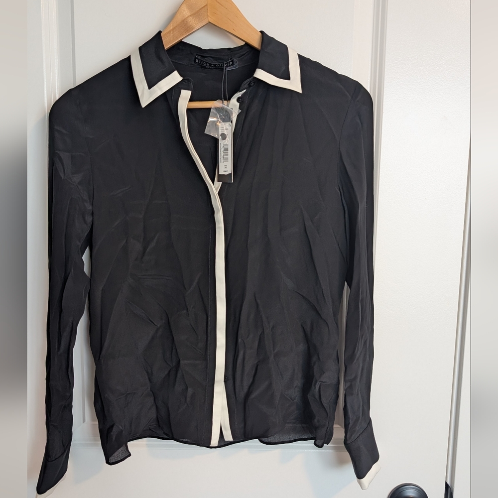 NWT Alice & Olivia Willa Silk Blouse Size XS Color Black and Off White
